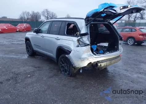 2024 Jeep Grand Cherokee Altitude 4X4 из США, поврежденный, VIN 1C4RJHAG7RC206216